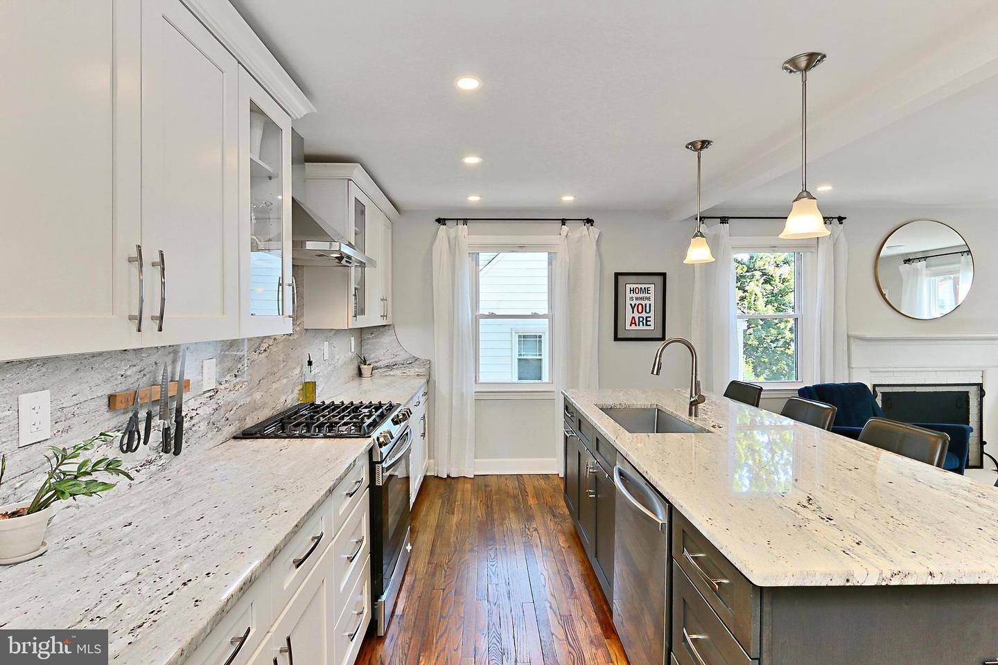5029 22ND ST S, ARLINGTON, Virginia 22206, 4 Bedrooms Bedrooms, ,3 BathroomsBathrooms,Residential,For sale,5029 22ND ST S,VAAR2059626 MLS # VAAR2059626
