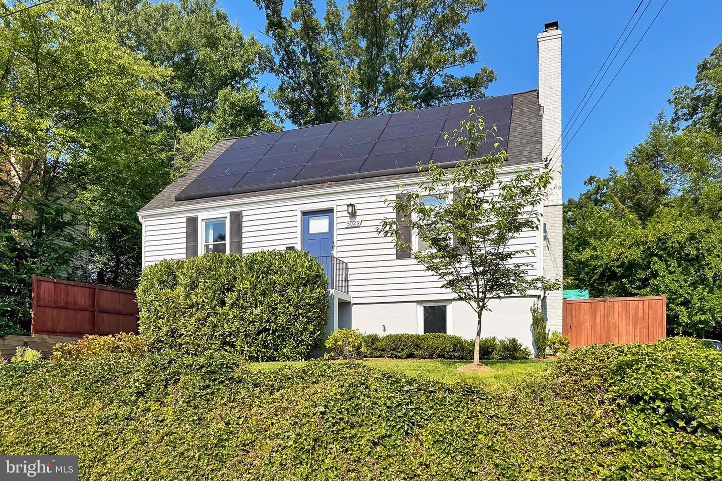 5029 22ND ST S, ARLINGTON, Virginia 22206, 4 Bedrooms Bedrooms, ,3 BathroomsBathrooms,Residential,For sale,5029 22ND ST S,VAAR2059626 MLS # VAAR2059626