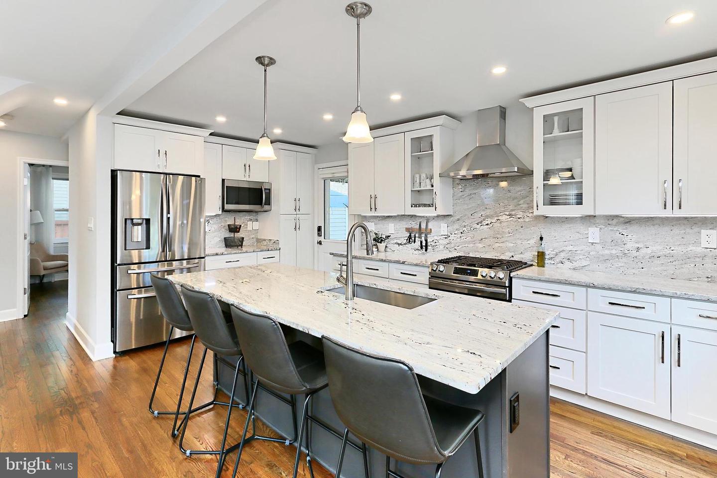 5029 22ND ST S, ARLINGTON, Virginia 22206, 4 Bedrooms Bedrooms, ,3 BathroomsBathrooms,Residential,For sale,5029 22ND ST S,VAAR2059626 MLS # VAAR2059626