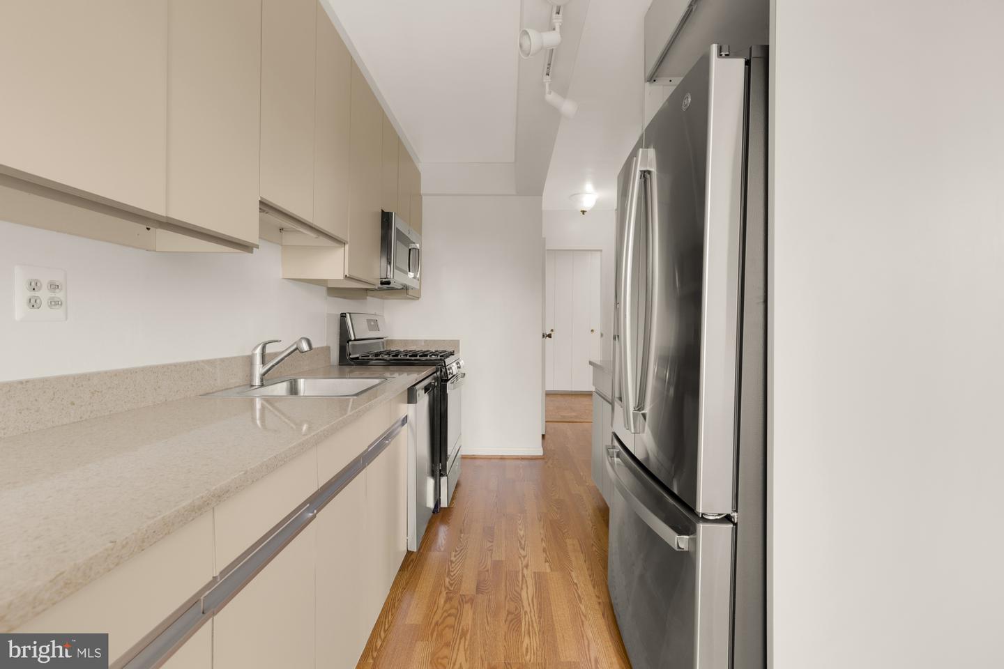 4201 CATHEDRAL AVE NW #1405W, WASHINGTON, District Of Columbia 20016, 3 Bedrooms Bedrooms, ,2 BathroomsBathrooms,Residential,For sale,4201 CATHEDRAL AVE NW #1405W,DCDC2207162 MLS # DCDC2207162