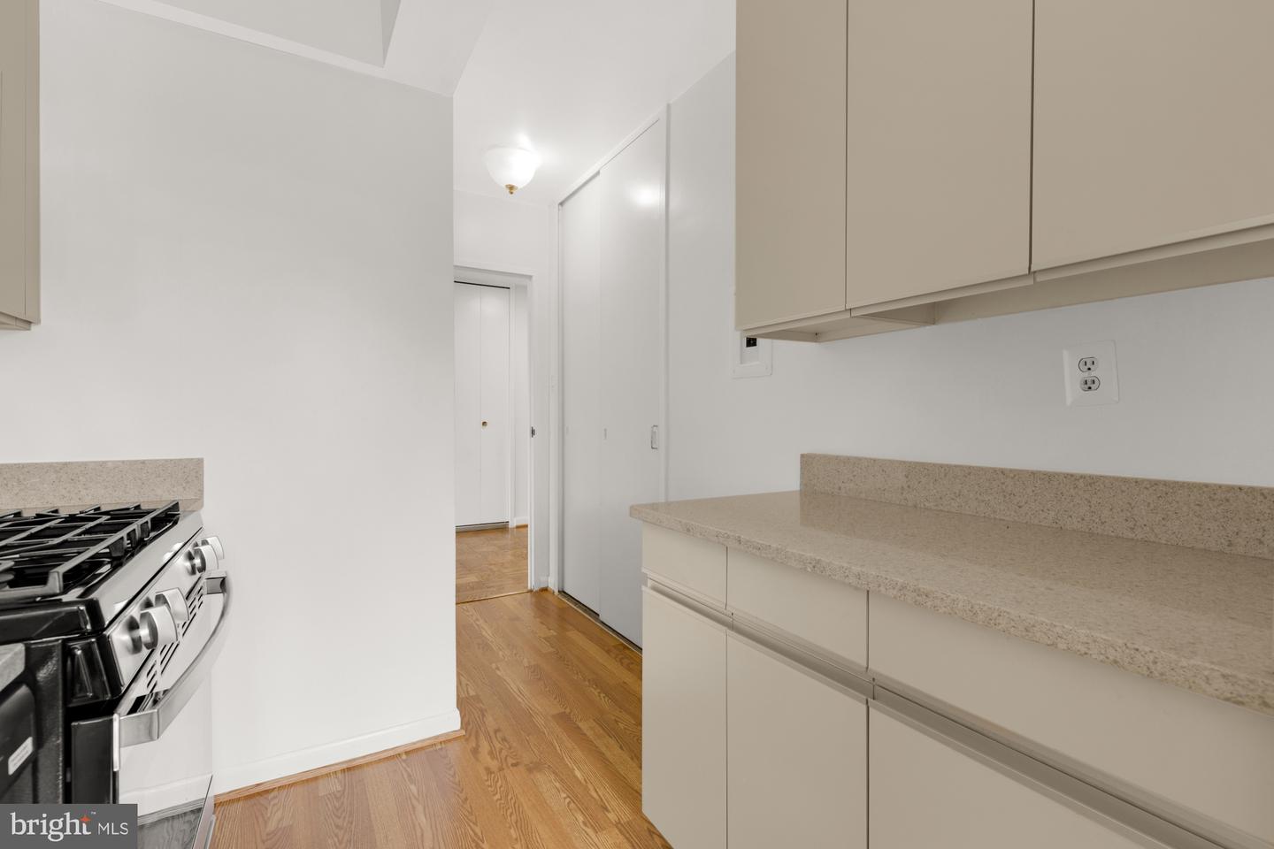 4201 CATHEDRAL AVE NW #1405W, WASHINGTON, District Of Columbia 20016, 3 Bedrooms Bedrooms, ,2 BathroomsBathrooms,Residential,For sale,4201 CATHEDRAL AVE NW #1405W,DCDC2207162 MLS # DCDC2207162