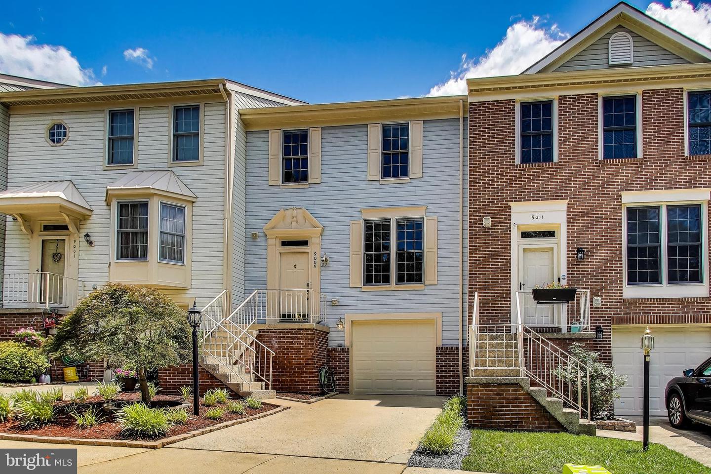 9009 MARIE CT, LORTON, Virginia 22079, 3 Bedrooms Bedrooms, ,2 BathroomsBathrooms,Residential,For sale,9009 MARIE CT,VAFX2249776 MLS # VAFX2249776