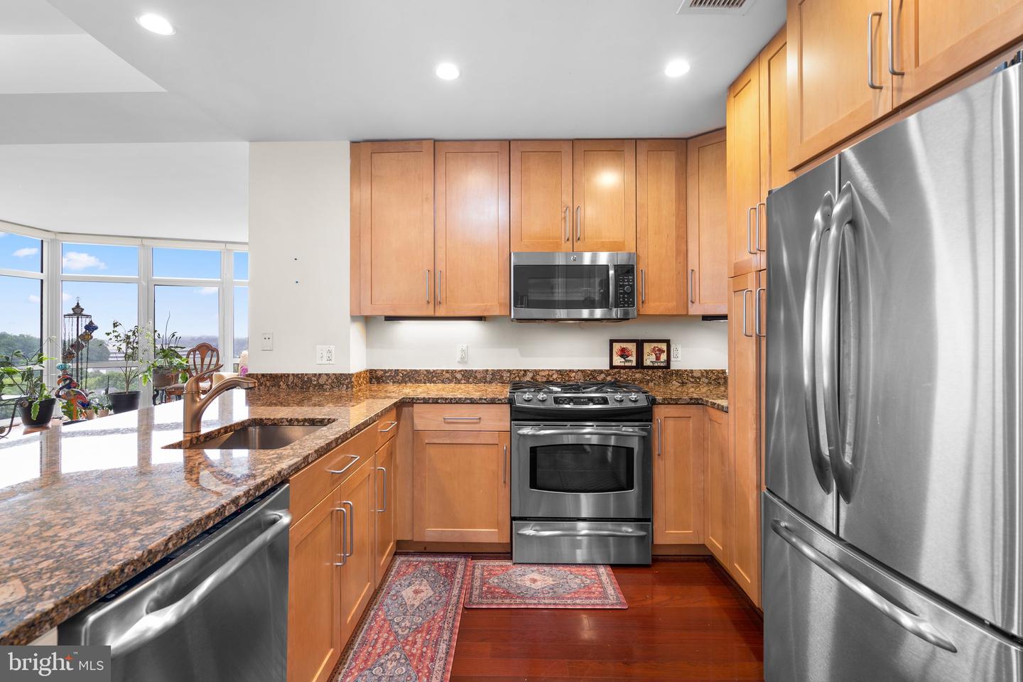 8220 CRESTWOOD HEIGHTS DR #1217, MCLEAN, Virginia 22102, 2 Bedrooms Bedrooms, ,2 BathroomsBathrooms,Residential,For sale,8220 CRESTWOOD HEIGHTS DR #1217,VAFX2249912 MLS # VAFX2249912