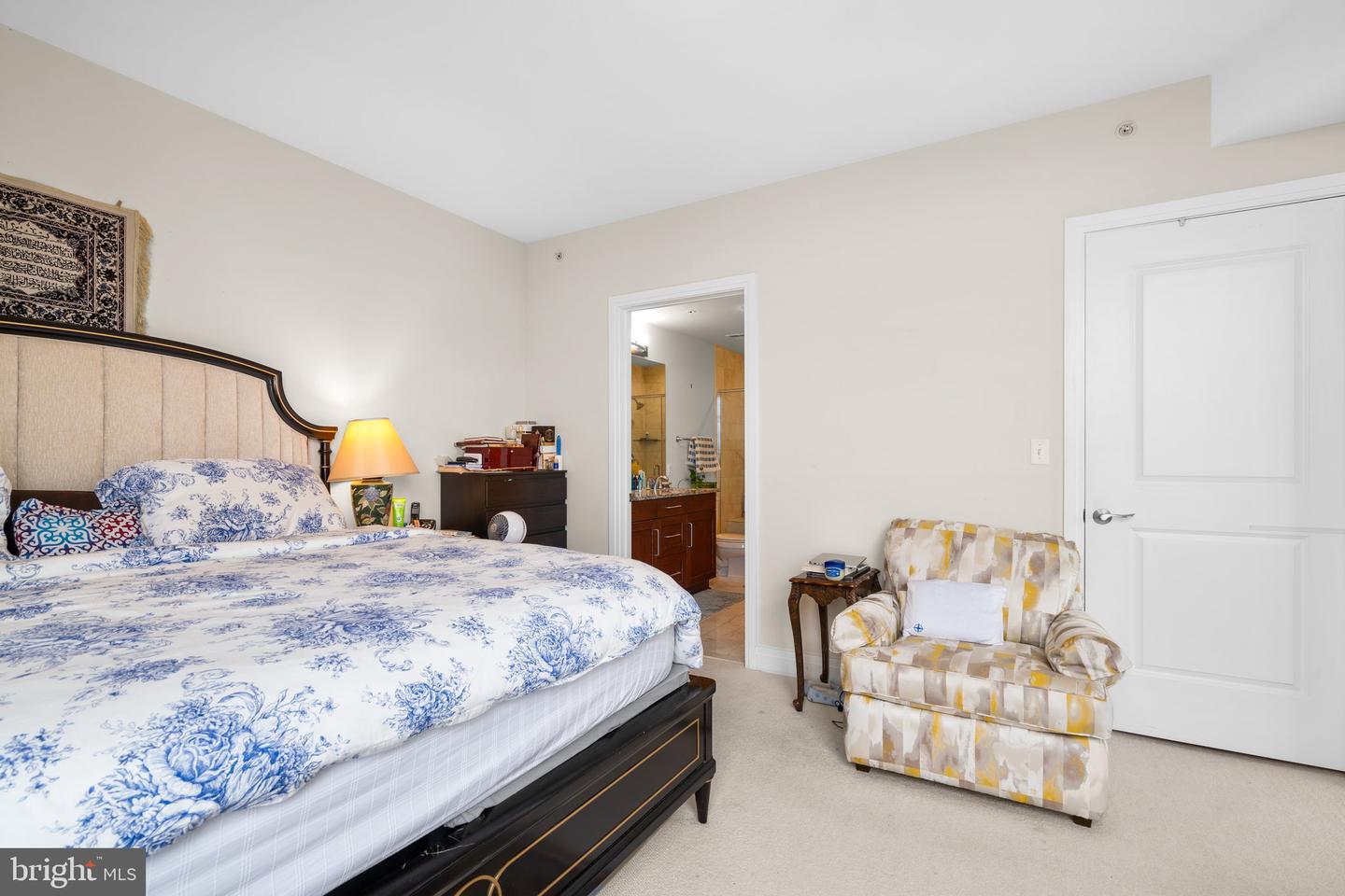 8220 CRESTWOOD HEIGHTS DR #1217, MCLEAN, Virginia 22102, 2 Bedrooms Bedrooms, ,2 BathroomsBathrooms,Residential,For sale,8220 CRESTWOOD HEIGHTS DR #1217,VAFX2249912 MLS # VAFX2249912