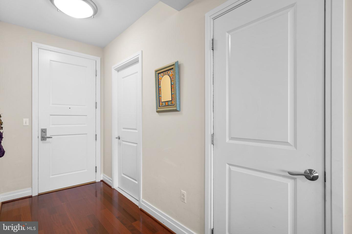 8220 CRESTWOOD HEIGHTS DR #1217, MCLEAN, Virginia 22102, 2 Bedrooms Bedrooms, ,2 BathroomsBathrooms,Residential,For sale,8220 CRESTWOOD HEIGHTS DR #1217,VAFX2249912 MLS # VAFX2249912