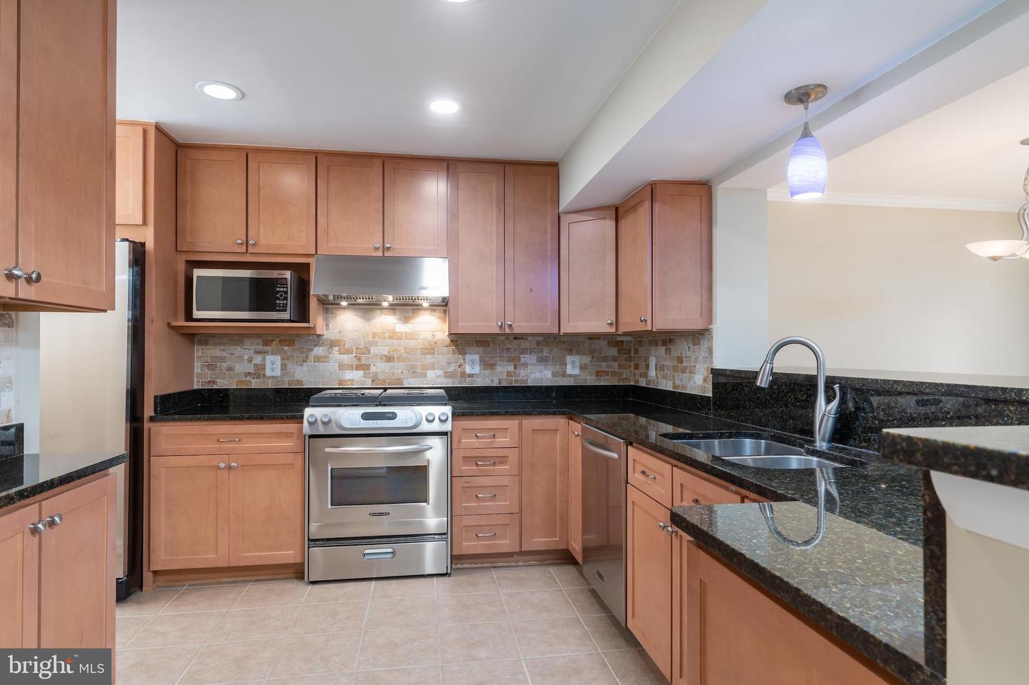 1906 DUFFIELD LN, ALEXANDRIA, Virginia 22307, 3 Bedrooms Bedrooms, ,2 BathroomsBathrooms,Residential,For sale,1906 DUFFIELD LN,VAFX2249944 MLS # VAFX2249944
