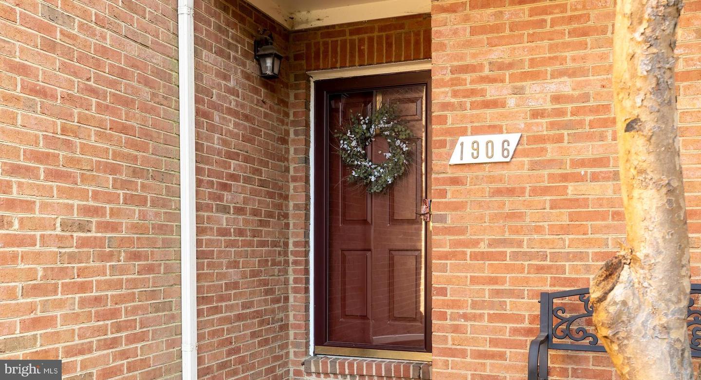 1906 DUFFIELD LN, ALEXANDRIA, Virginia 22307, 3 Bedrooms Bedrooms, ,2 BathroomsBathrooms,Residential,For sale,1906 DUFFIELD LN,VAFX2249944 MLS # VAFX2249944