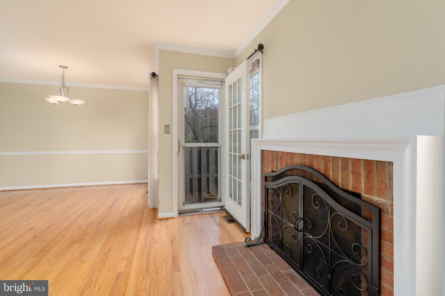 1906 DUFFIELD LN, ALEXANDRIA, Virginia 22307, 3 Bedrooms Bedrooms, ,2 BathroomsBathrooms,Residential,For sale,1906 DUFFIELD LN,VAFX2249944 MLS # VAFX2249944