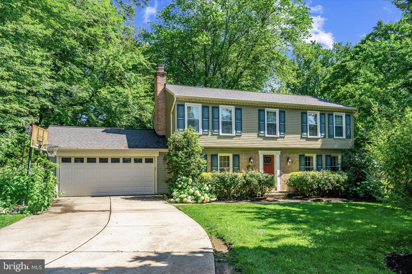 8614 BRAEBURN DR, ANNANDALE, Virginia 22003, 6 Bedrooms Bedrooms, ,3 BathroomsBathrooms,Residential,For sale,8614 BRAEBURN DR,VAFX2249946 MLS # VAFX2249946