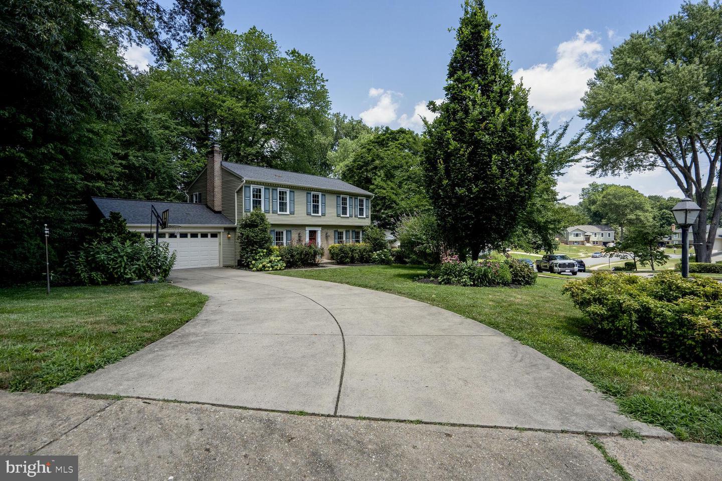 8614 BRAEBURN DR, ANNANDALE, Virginia 22003, 6 Bedrooms Bedrooms, ,3 BathroomsBathrooms,Residential,For sale,8614 BRAEBURN DR,VAFX2249946 MLS # VAFX2249946