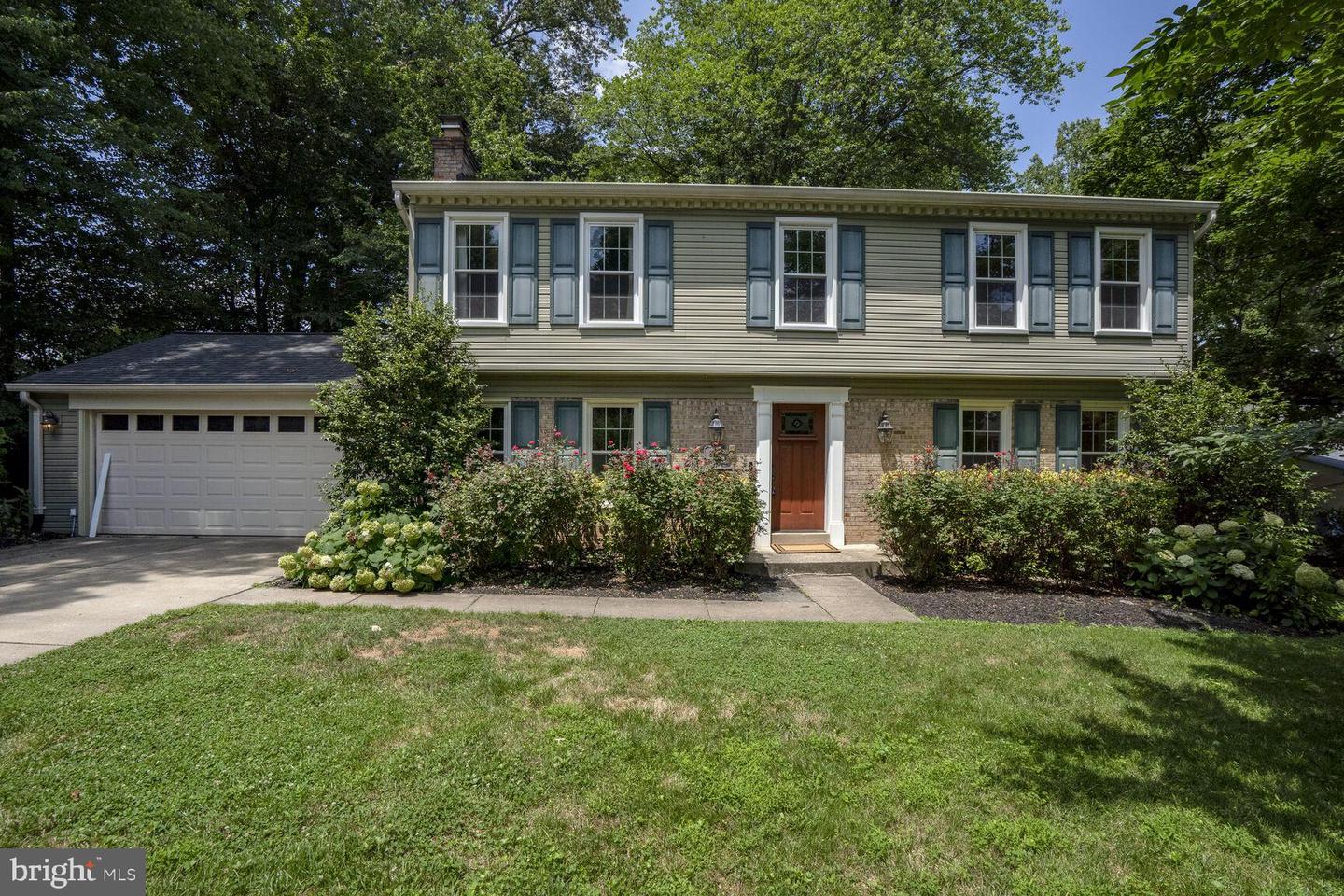 8614 BRAEBURN DR, ANNANDALE, Virginia 22003, 6 Bedrooms Bedrooms, ,3 BathroomsBathrooms,Residential,For sale,8614 BRAEBURN DR,VAFX2249946 MLS # VAFX2249946