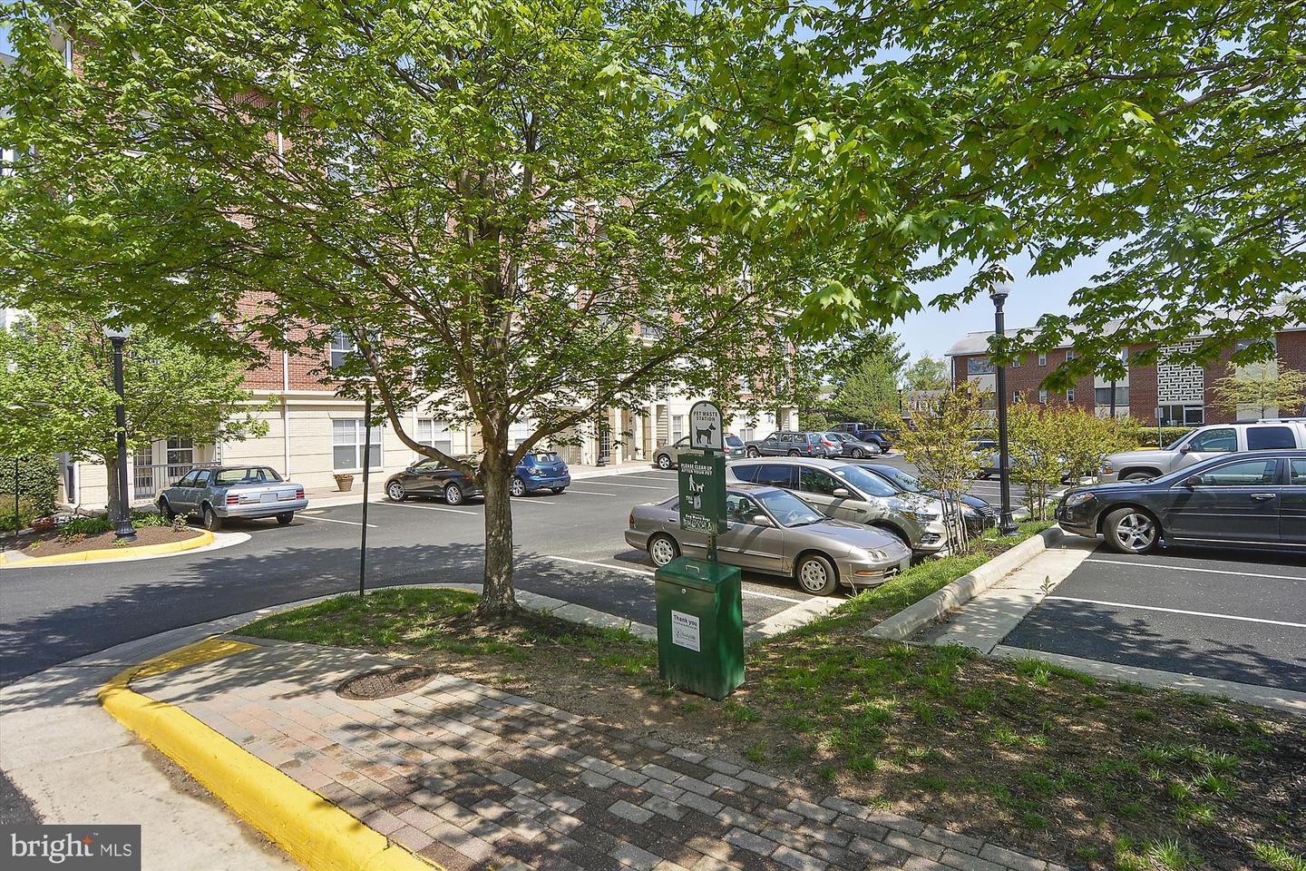 205 MEETING HOUSE STATION SQ #306, HERNDON, Virginia 20170, 2 Bedrooms Bedrooms, ,2 BathroomsBathrooms,Residential,For sale,205 MEETING HOUSE STATION SQ #306,VAFX2250152 MLS # VAFX2250152