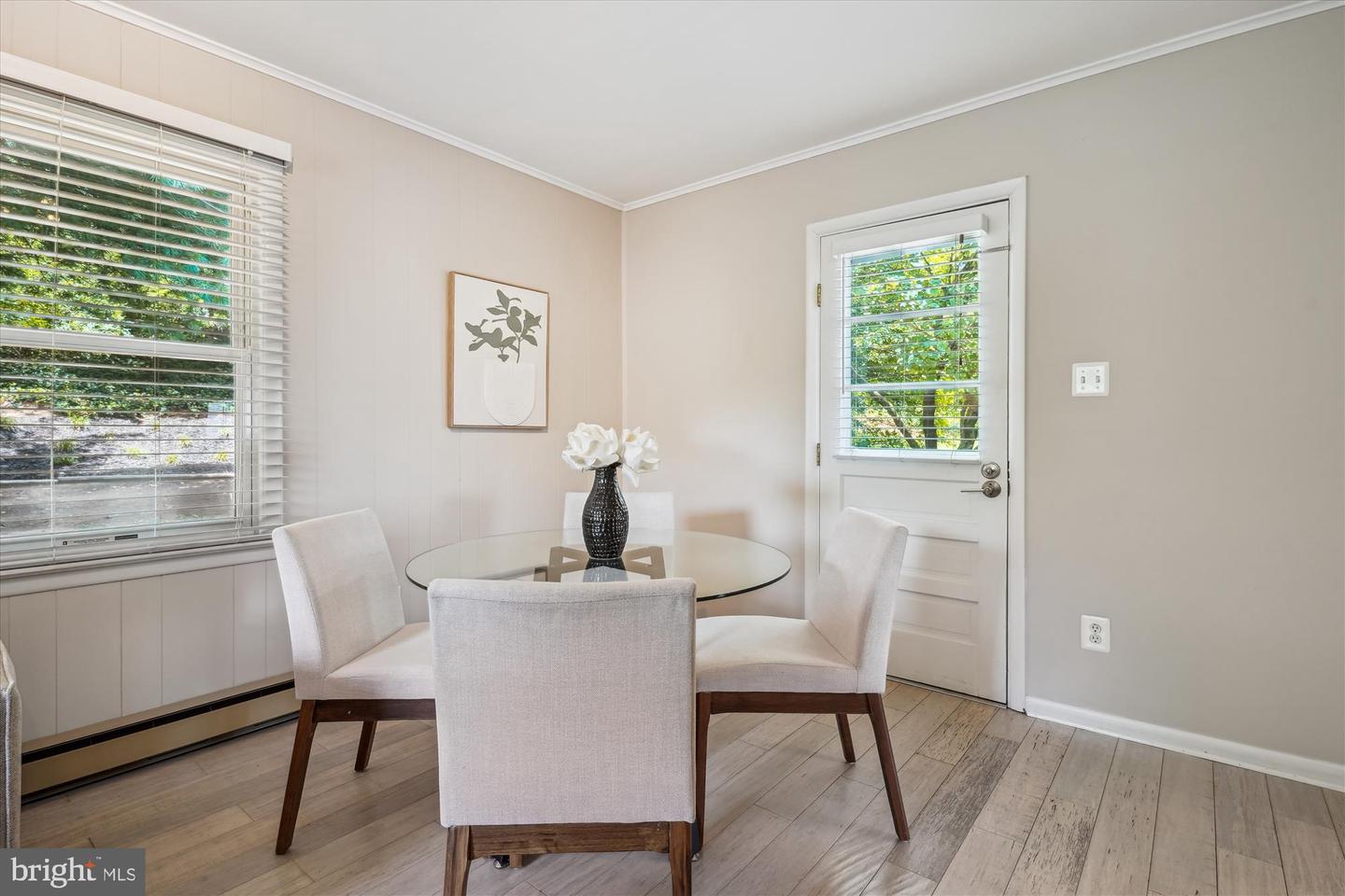 132 N GLADDEN ST N, ALEXANDRIA, Virginia 22304, 5 Bedrooms Bedrooms, ,3 BathroomsBathrooms,Residential,For sale,132 N GLADDEN ST N,VAAX2046892 MLS # VAAX2046892