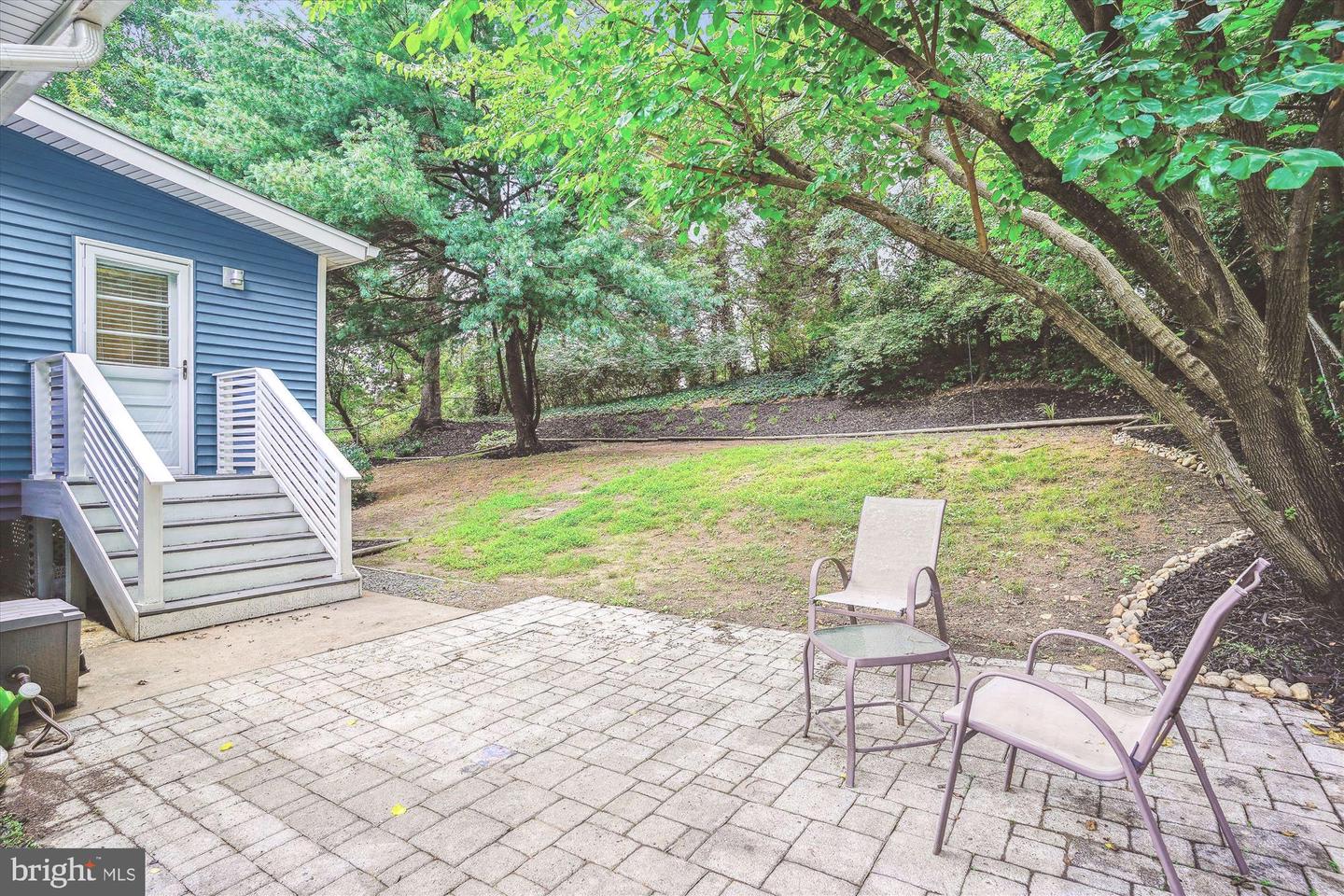 132 N GLADDEN ST N, ALEXANDRIA, Virginia 22304, 5 Bedrooms Bedrooms, ,3 BathroomsBathrooms,Residential,For sale,132 N GLADDEN ST N,VAAX2046892 MLS # VAAX2046892