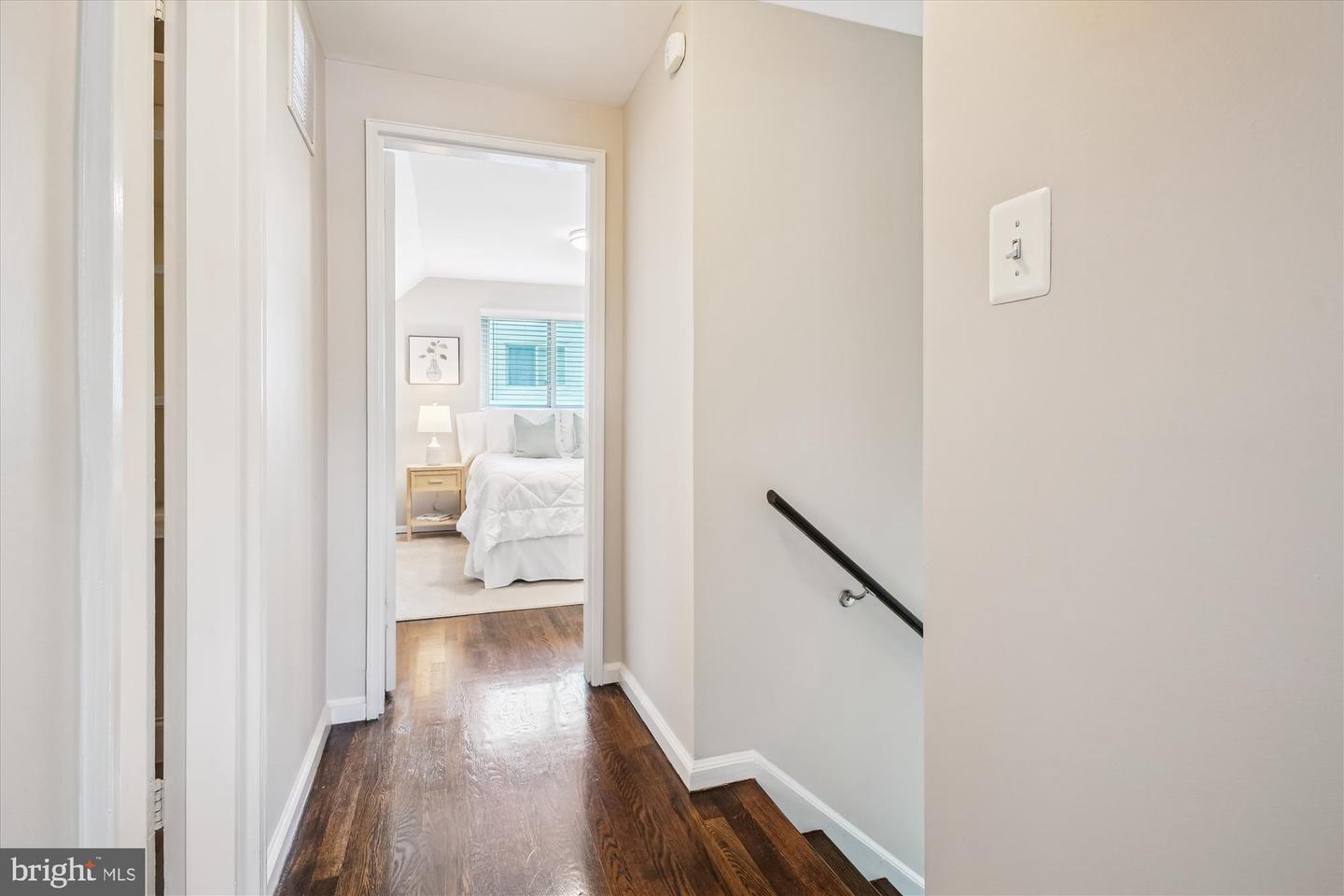 132 N GLADDEN ST N, ALEXANDRIA, Virginia 22304, 5 Bedrooms Bedrooms, ,3 BathroomsBathrooms,Residential,For sale,132 N GLADDEN ST N,VAAX2046892 MLS # VAAX2046892