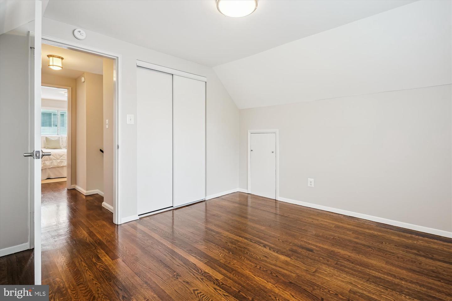 132 N GLADDEN ST N, ALEXANDRIA, Virginia 22304, 5 Bedrooms Bedrooms, ,3 BathroomsBathrooms,Residential,For sale,132 N GLADDEN ST N,VAAX2046892 MLS # VAAX2046892