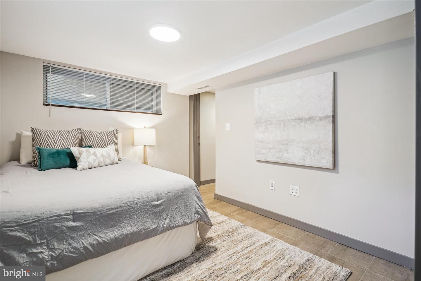 132 N GLADDEN ST N, ALEXANDRIA, Virginia 22304, 5 Bedrooms Bedrooms, ,3 BathroomsBathrooms,Residential,For sale,132 N GLADDEN ST N,VAAX2046892 MLS # VAAX2046892