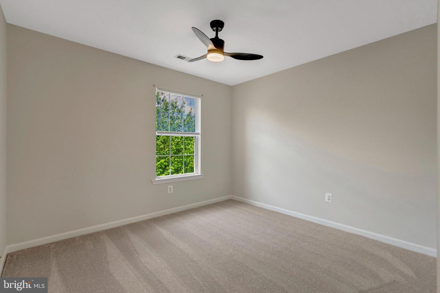 6802 KERRYWOOD CIR, CENTREVILLE, Virginia 20121, 3 Bedrooms Bedrooms, ,2 BathroomsBathrooms,Residential,For sale,6802 KERRYWOOD CIR,VAFX2250448 MLS # VAFX2250448