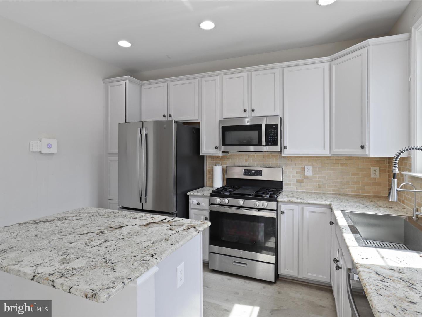 20657 MAITLAND TER, ASHBURN, Virginia 20147, 3 Bedrooms Bedrooms, ,3 BathroomsBathrooms,Residential,For sale,20657 MAITLAND TER,VALO2100596 MLS # VALO2100596