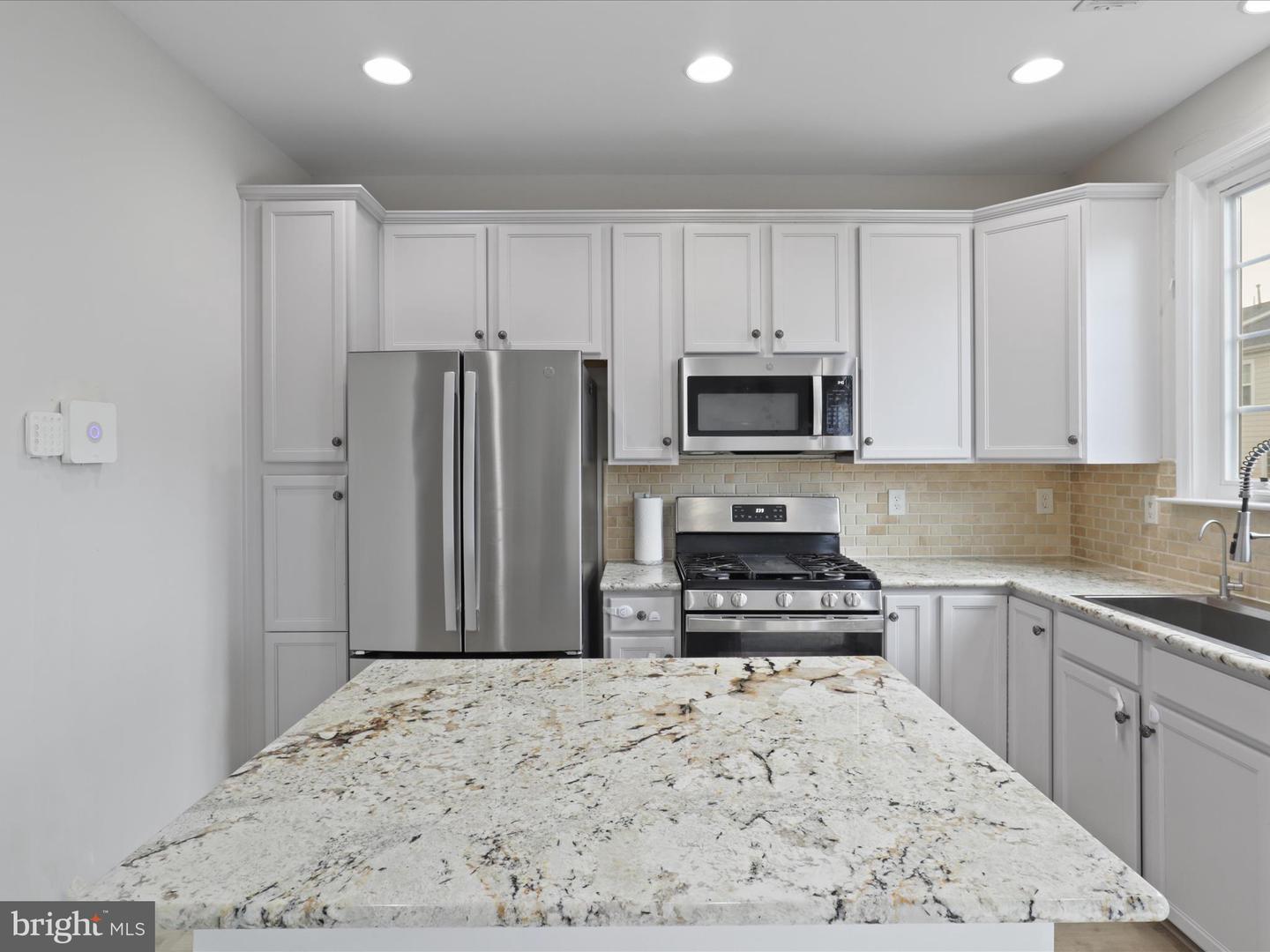 20657 MAITLAND TER, ASHBURN, Virginia 20147, 3 Bedrooms Bedrooms, ,3 BathroomsBathrooms,Residential,For sale,20657 MAITLAND TER,VALO2100596 MLS # VALO2100596