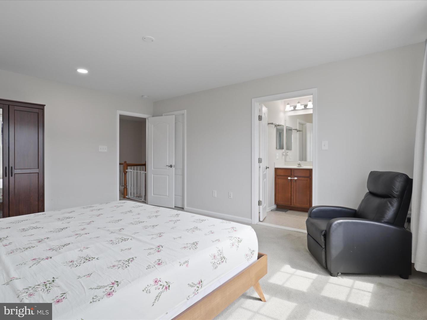 20657 MAITLAND TER, ASHBURN, Virginia 20147, 3 Bedrooms Bedrooms, ,3 BathroomsBathrooms,Residential,For sale,20657 MAITLAND TER,VALO2100596 MLS # VALO2100596