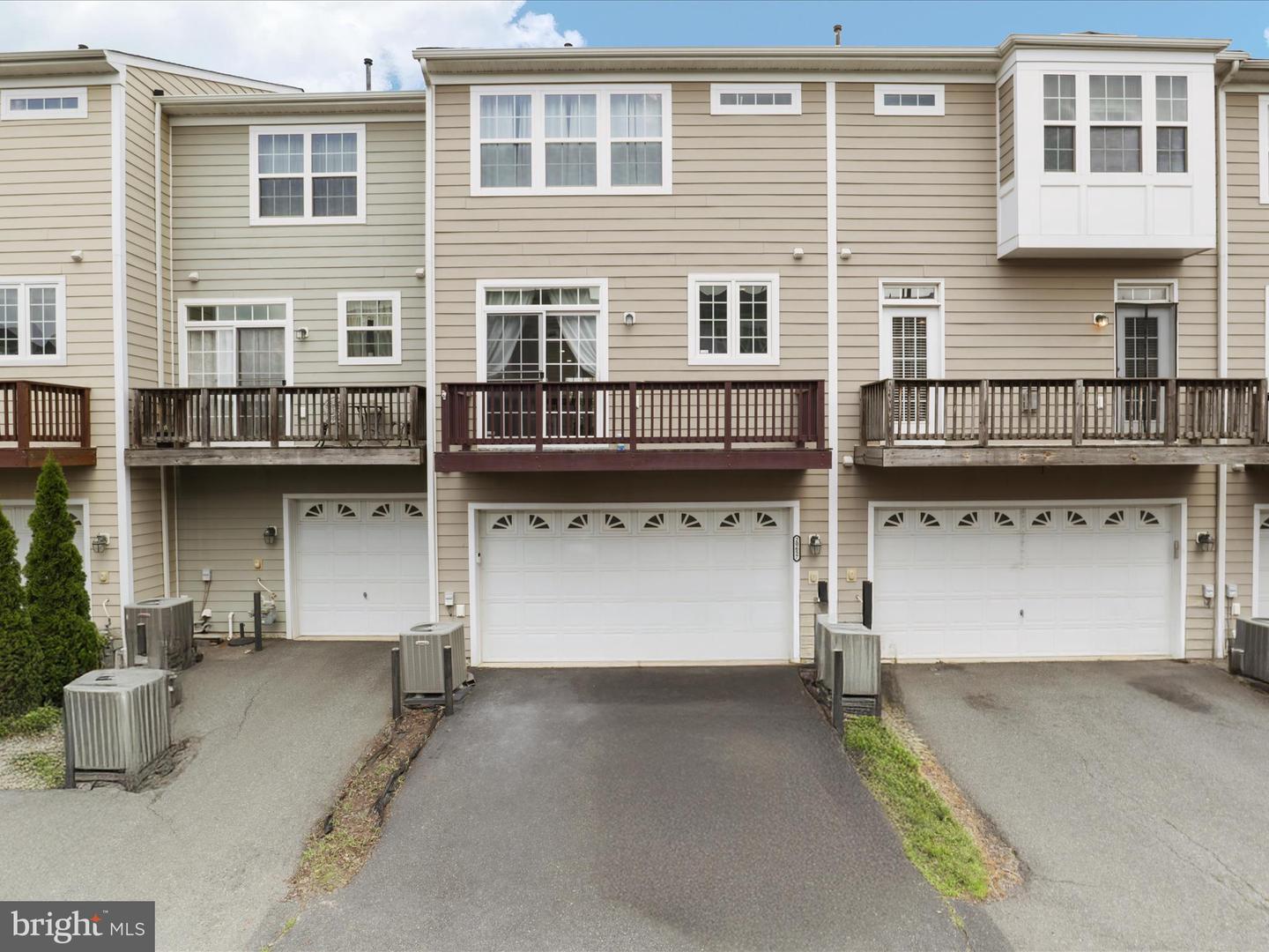 20657 MAITLAND TER, ASHBURN, Virginia 20147, 3 Bedrooms Bedrooms, ,3 BathroomsBathrooms,Residential,For sale,20657 MAITLAND TER,VALO2100596 MLS # VALO2100596