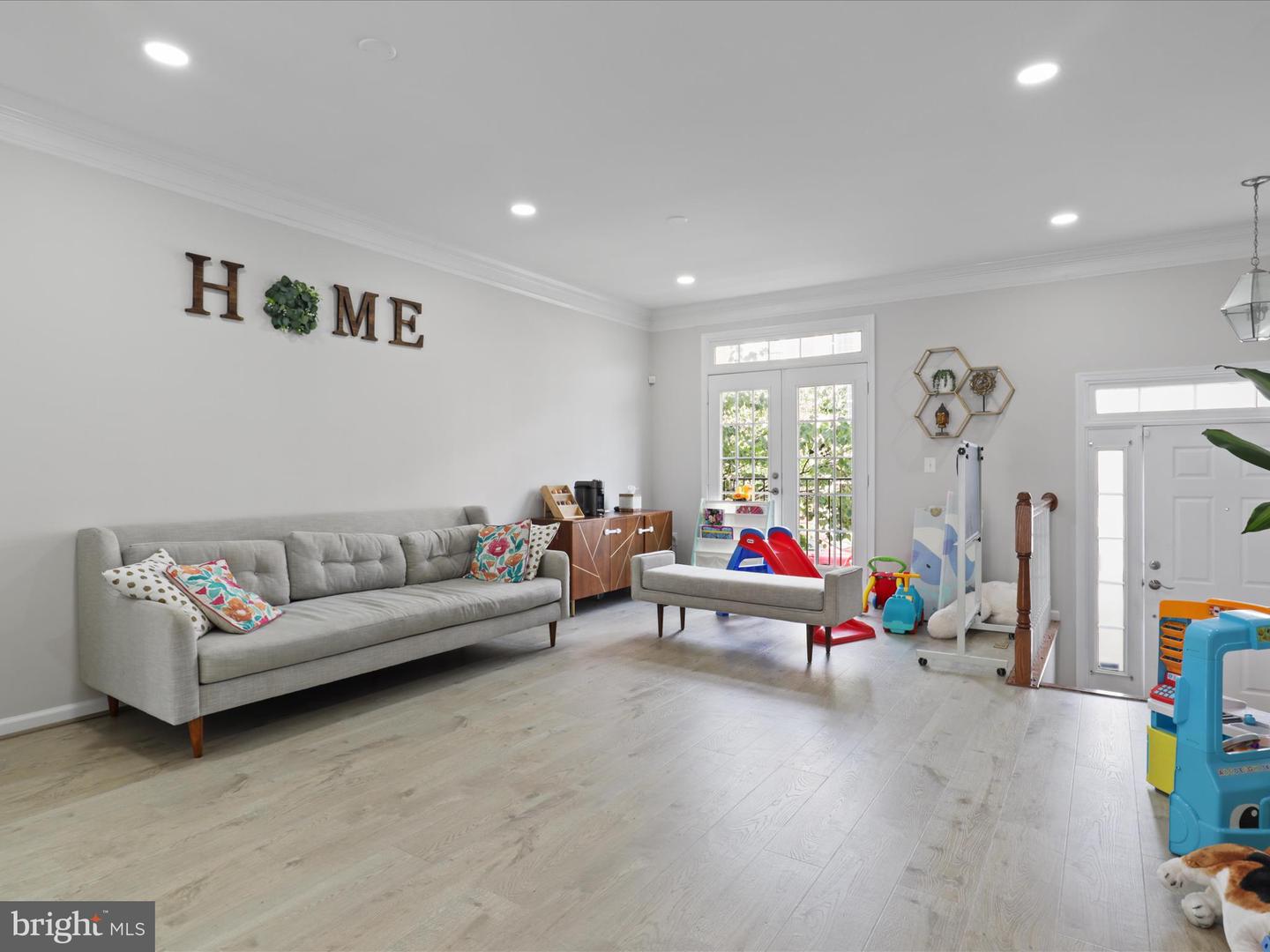 20657 MAITLAND TER, ASHBURN, Virginia 20147, 3 Bedrooms Bedrooms, ,3 BathroomsBathrooms,Residential,For sale,20657 MAITLAND TER,VALO2100596 MLS # VALO2100596
