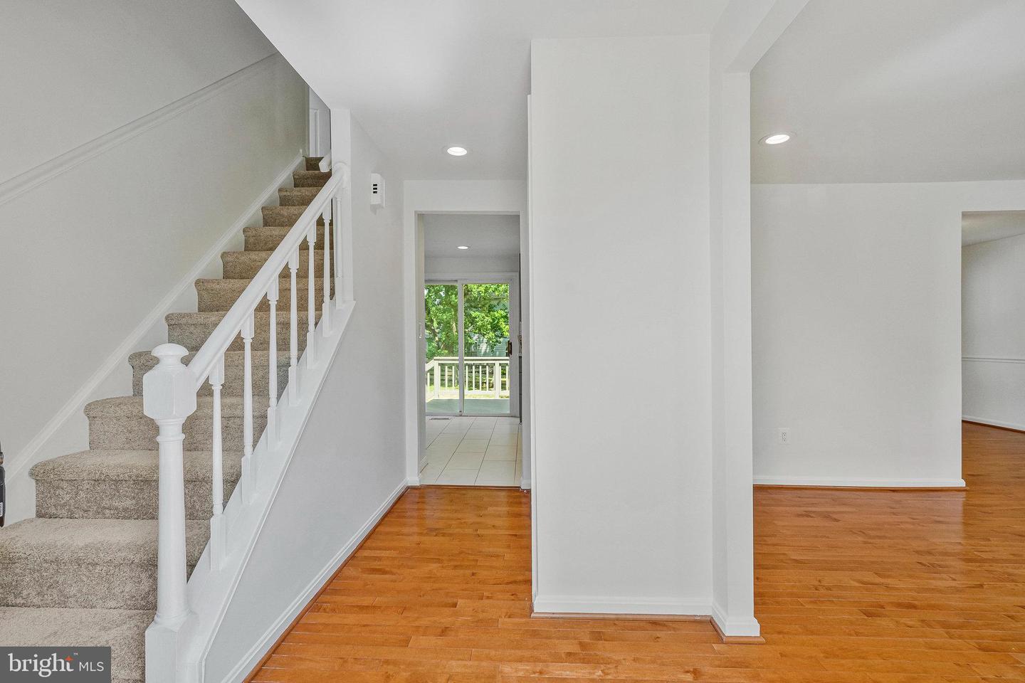 100 N CAMERON ST, STERLING, Virginia 20164, 5 Bedrooms Bedrooms, ,4 BathroomsBathrooms,Residential,For sale,100 N CAMERON ST,VALO2100670 MLS # VALO2100670