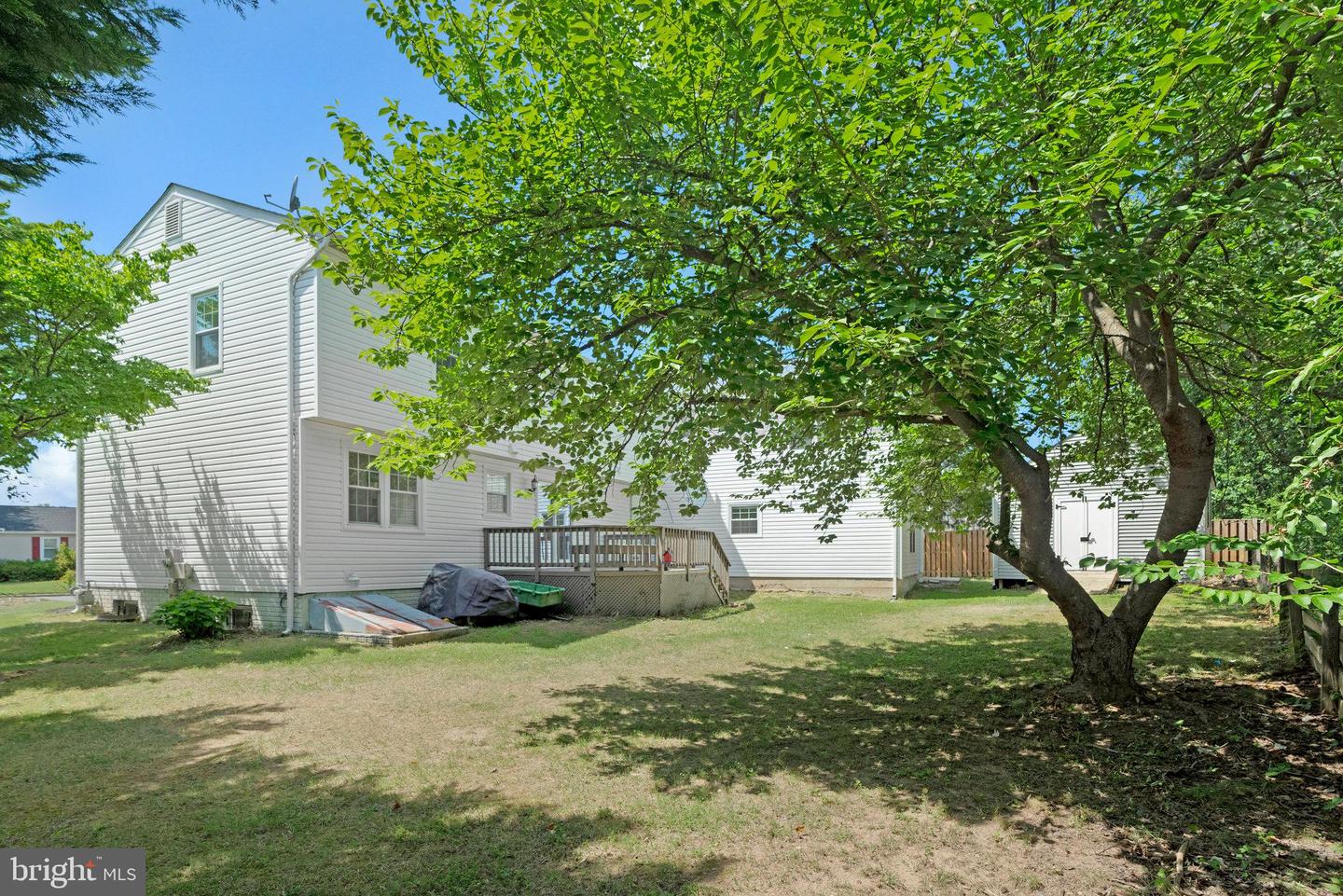 100 N CAMERON ST, STERLING, Virginia 20164, 5 Bedrooms Bedrooms, ,4 BathroomsBathrooms,Residential,For sale,100 N CAMERON ST,VALO2100670 MLS # VALO2100670