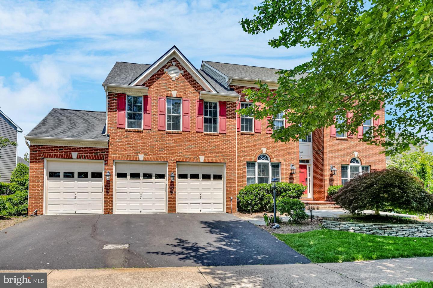 19363 MILL DAM PL, LEESBURG, Virginia 20176, 5 Bedrooms Bedrooms, ,4 BathroomsBathrooms,Residential,For sale,19363 MILL DAM PL,VALO2100682 MLS # VALO2100682
