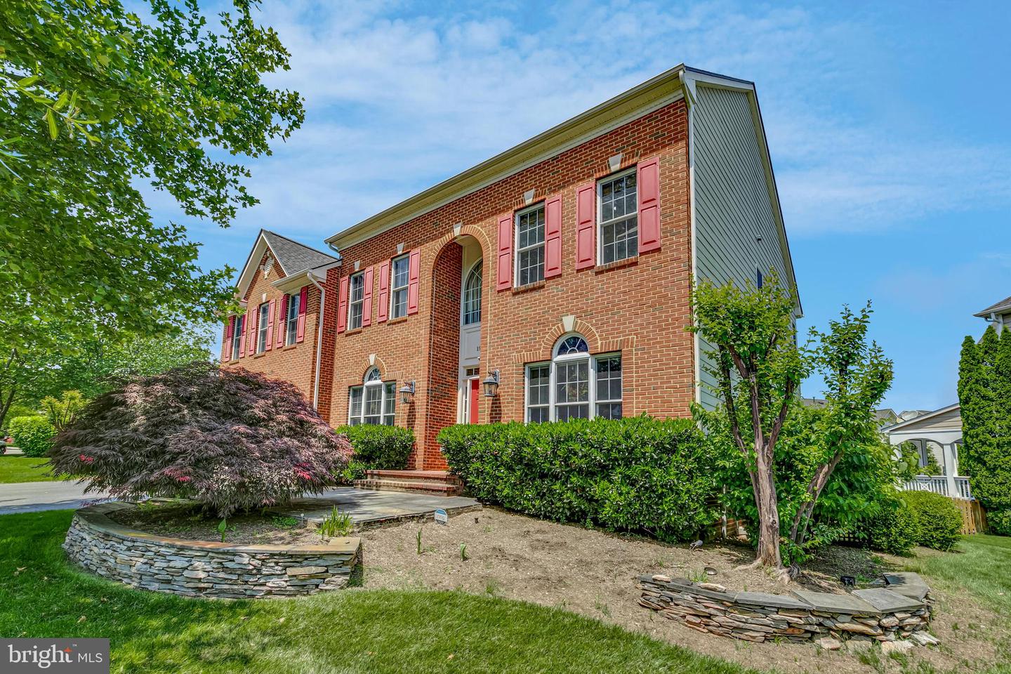 19363 MILL DAM PL, LEESBURG, Virginia 20176, 5 Bedrooms Bedrooms, ,4 BathroomsBathrooms,Residential,For sale,19363 MILL DAM PL,VALO2100682 MLS # VALO2100682