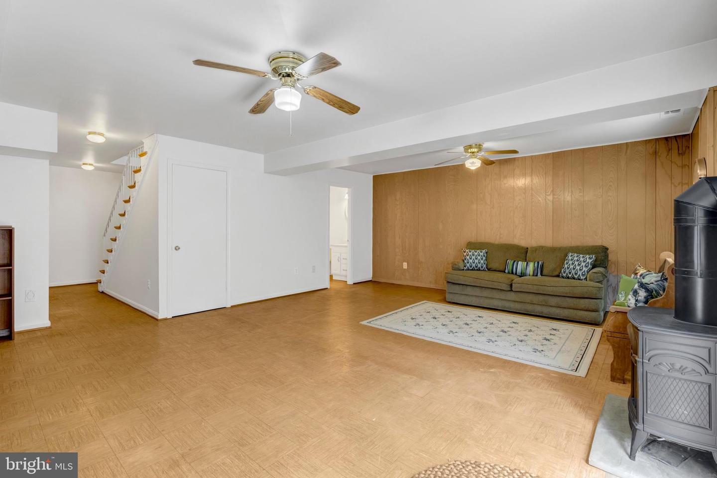 3221 ADAMS CT, FAIRFAX, Virginia 22030, 3 Bedrooms Bedrooms, ,2 BathroomsBathrooms,Residential,For sale,3221 ADAMS CT,VAFC2006540 MLS # VAFC2006540