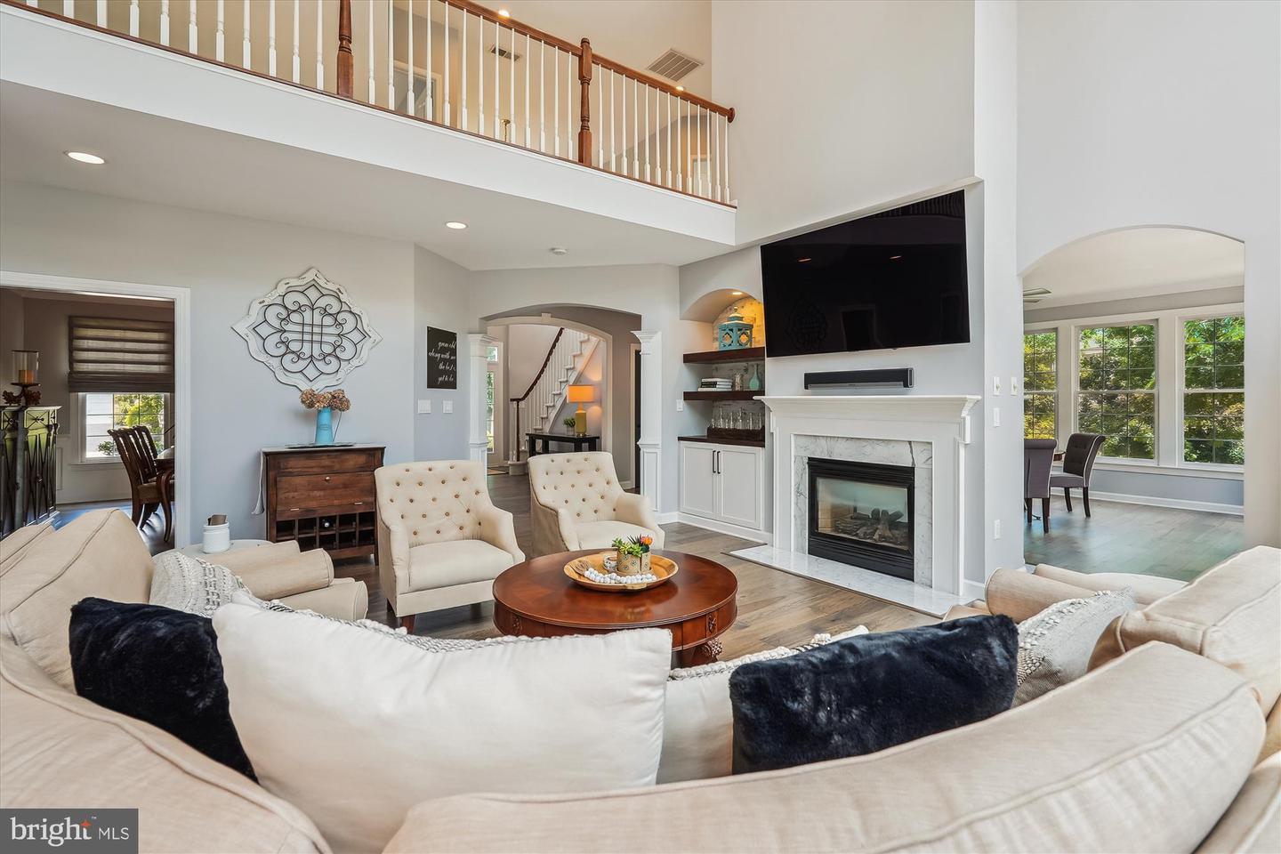 18459 RIM ROCK CIR, LEESBURG, Virginia 20176, 5 Bedrooms Bedrooms, ,4 BathroomsBathrooms,Residential,For sale,18459 RIM ROCK CIR,VALO2100718 MLS # VALO2100718