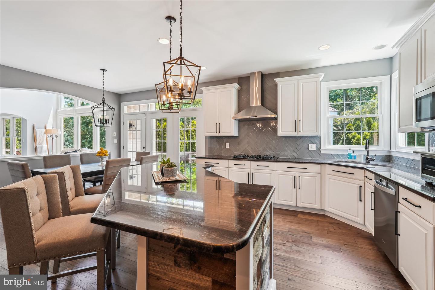 18459 RIM ROCK CIR, LEESBURG, Virginia 20176, 5 Bedrooms Bedrooms, ,4 BathroomsBathrooms,Residential,For sale,18459 RIM ROCK CIR,VALO2100718 MLS # VALO2100718