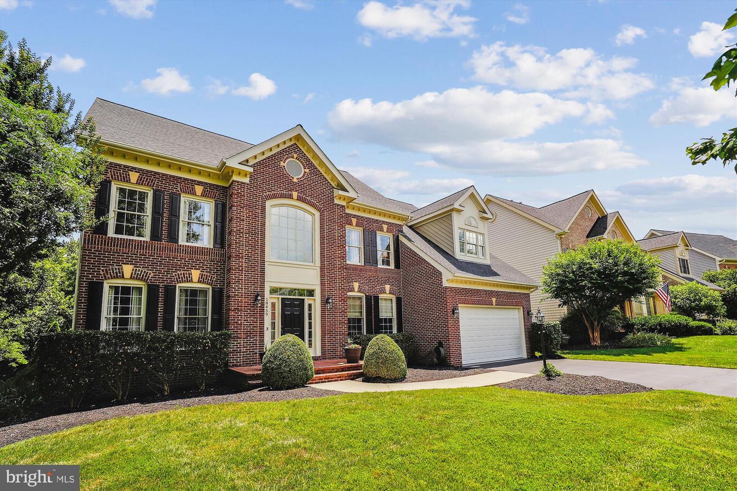 18459 RIM ROCK CIR, LEESBURG, Virginia 20176, 5 Bedrooms Bedrooms, ,4 BathroomsBathrooms,Residential,For sale,18459 RIM ROCK CIR,VALO2100718 MLS # VALO2100718