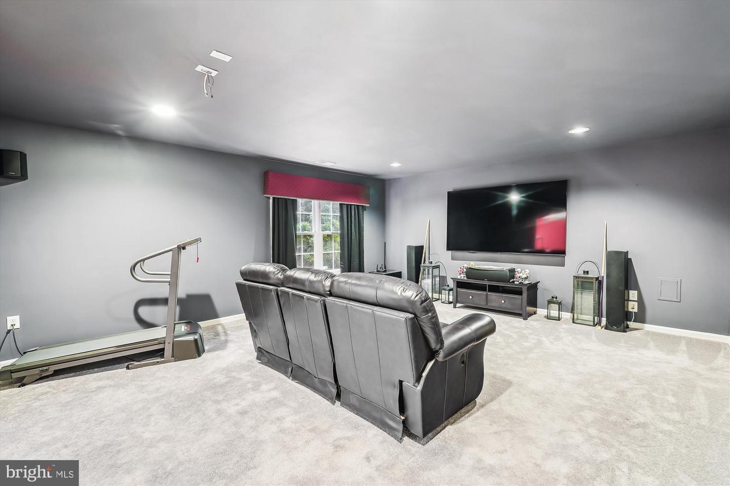 18459 RIM ROCK CIR, LEESBURG, Virginia 20176, 5 Bedrooms Bedrooms, ,4 BathroomsBathrooms,Residential,For sale,18459 RIM ROCK CIR,VALO2100718 MLS # VALO2100718