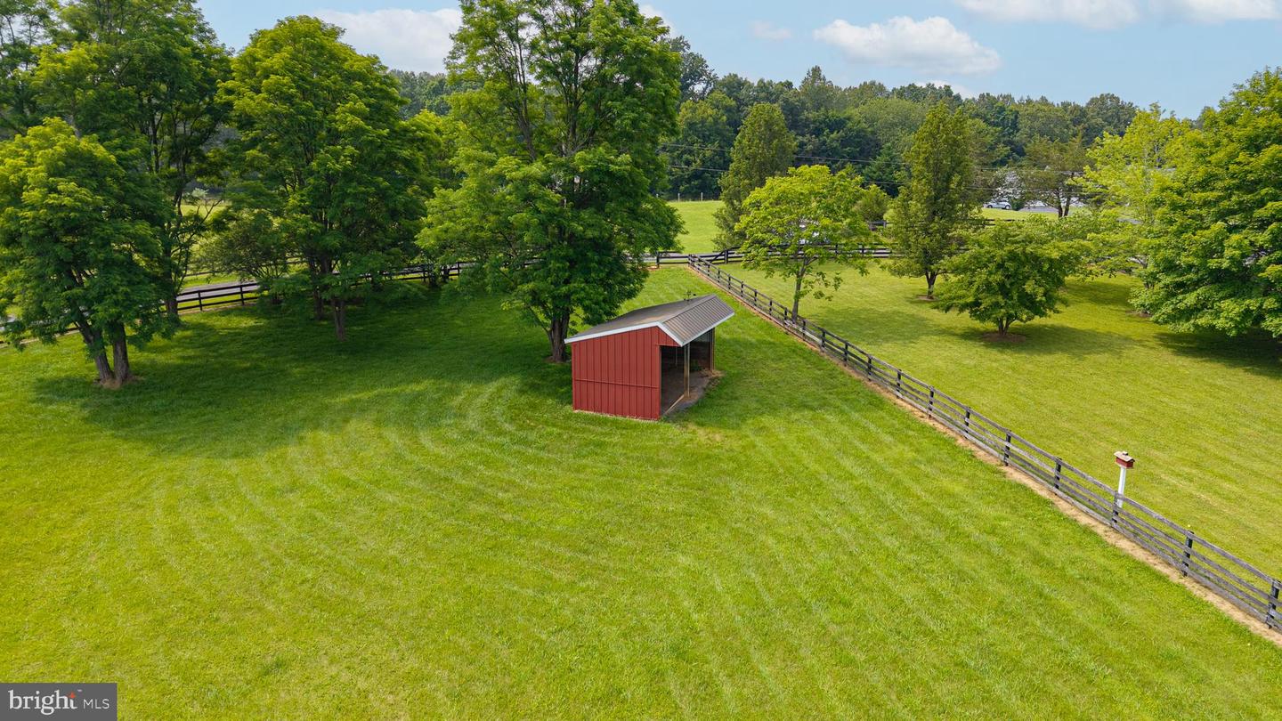 9943 CREST CT, MARSHALL, Virginia 20115, 3 Bedrooms Bedrooms, ,3 BathroomsBathrooms,Residential,For sale,9943 CREST CT,VAFQ2017218 MLS # VAFQ2017218