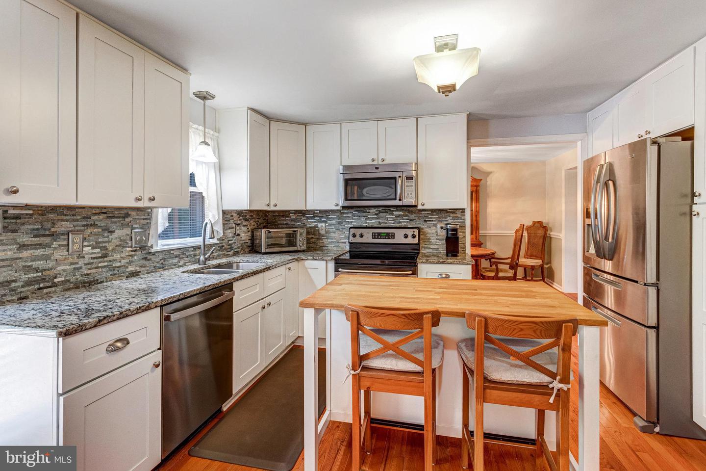 9943 CREST CT, MARSHALL, Virginia 20115, 3 Bedrooms Bedrooms, ,3 BathroomsBathrooms,Residential,For sale,9943 CREST CT,VAFQ2017218 MLS # VAFQ2017218