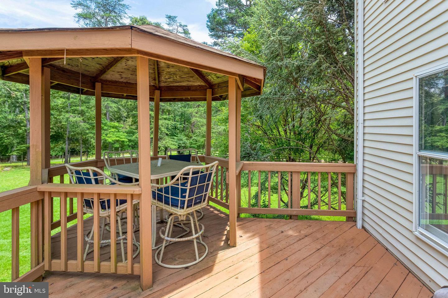 9943 CREST CT, MARSHALL, Virginia 20115, 3 Bedrooms Bedrooms, ,3 BathroomsBathrooms,Residential,For sale,9943 CREST CT,VAFQ2017218 MLS # VAFQ2017218
