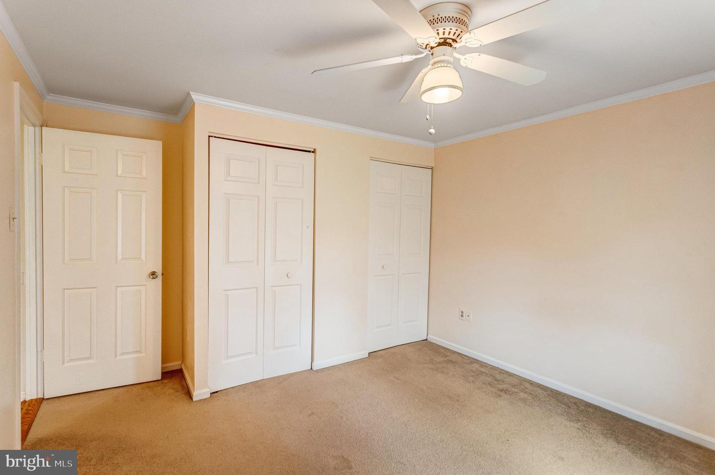 9943 CREST CT, MARSHALL, Virginia 20115, 3 Bedrooms Bedrooms, ,3 BathroomsBathrooms,Residential,For sale,9943 CREST CT,VAFQ2017218 MLS # VAFQ2017218