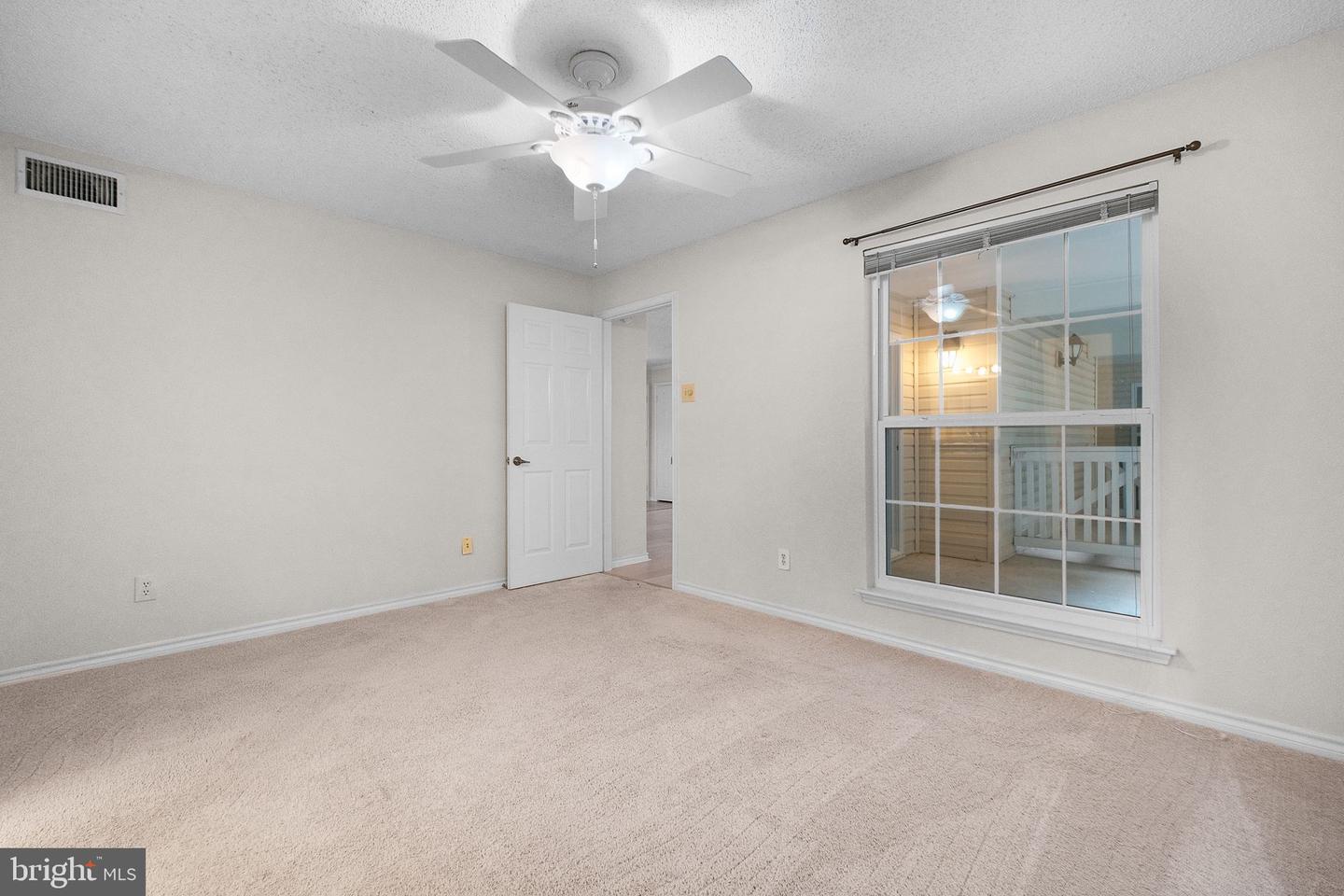 1517 LINCOLN WAY #204, MCLEAN, Virginia 22102, 2 Bedrooms Bedrooms, ,2 BathroomsBathrooms,Residential,For sale,1517 LINCOLN WAY #204,VAFX2252438 MLS # VAFX2252438