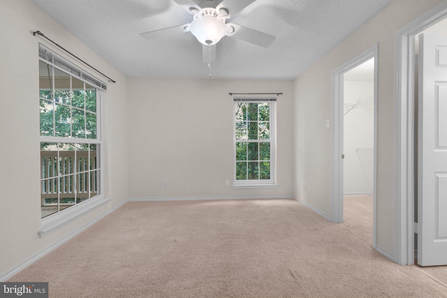 1517 LINCOLN WAY #204, MCLEAN, Virginia 22102, 2 Bedrooms Bedrooms, ,2 BathroomsBathrooms,Residential,For sale,1517 LINCOLN WAY #204,VAFX2252438 MLS # VAFX2252438