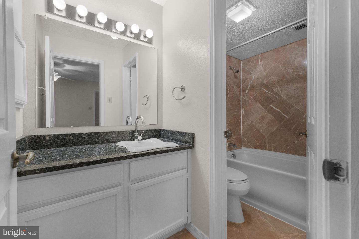 1517 LINCOLN WAY #204, MCLEAN, Virginia 22102, 2 Bedrooms Bedrooms, ,2 BathroomsBathrooms,Residential,For sale,1517 LINCOLN WAY #204,VAFX2252438 MLS # VAFX2252438