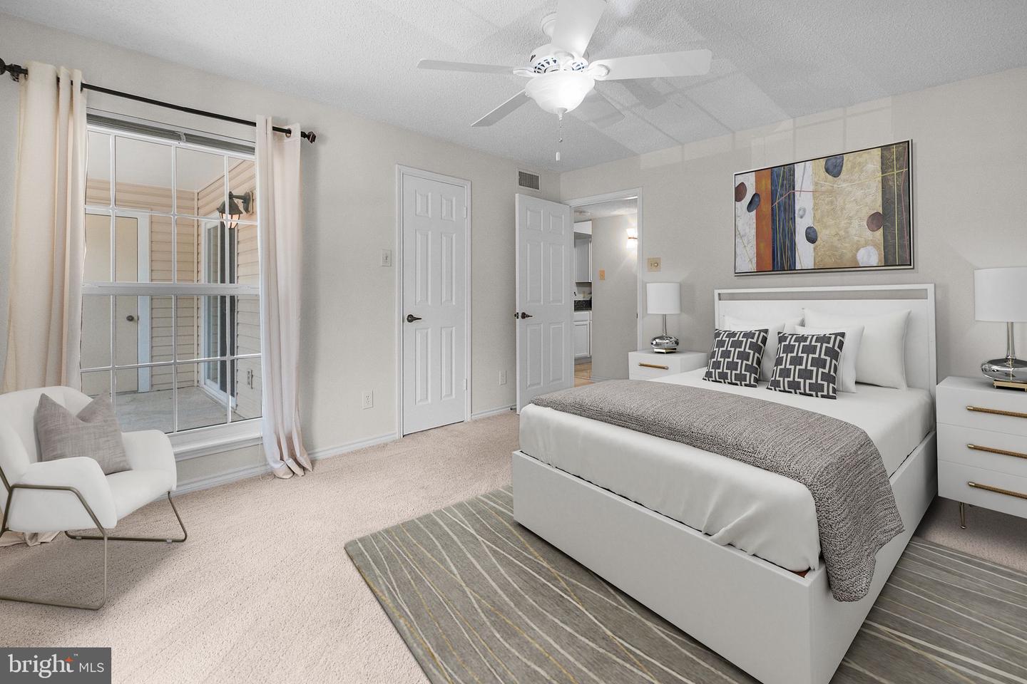 1517 LINCOLN WAY #204, MCLEAN, Virginia 22102, 2 Bedrooms Bedrooms, ,2 BathroomsBathrooms,Residential,For sale,1517 LINCOLN WAY #204,VAFX2252438 MLS # VAFX2252438