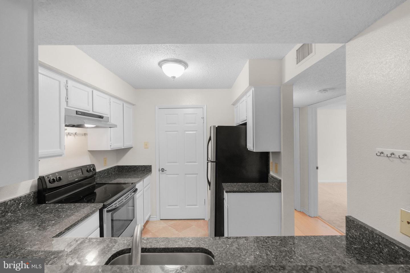 1517 LINCOLN WAY #204, MCLEAN, Virginia 22102, 2 Bedrooms Bedrooms, ,2 BathroomsBathrooms,Residential,For sale,1517 LINCOLN WAY #204,VAFX2252438 MLS # VAFX2252438
