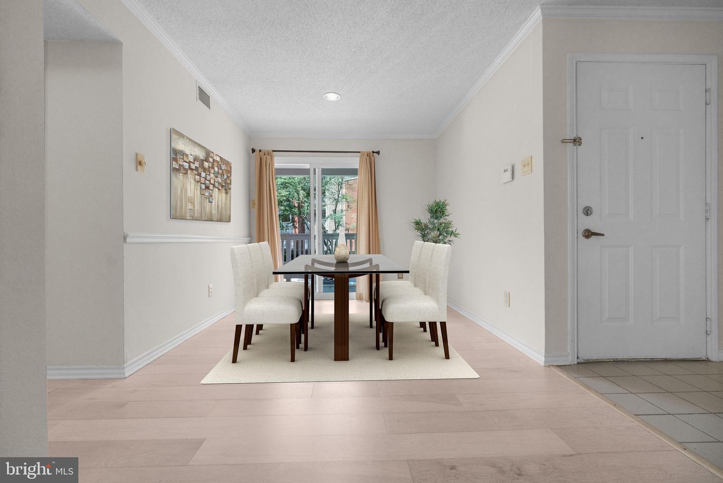 1517 LINCOLN WAY #204, MCLEAN, Virginia 22102, 2 Bedrooms Bedrooms, ,2 BathroomsBathrooms,Residential,For sale,1517 LINCOLN WAY #204,VAFX2252438 MLS # VAFX2252438