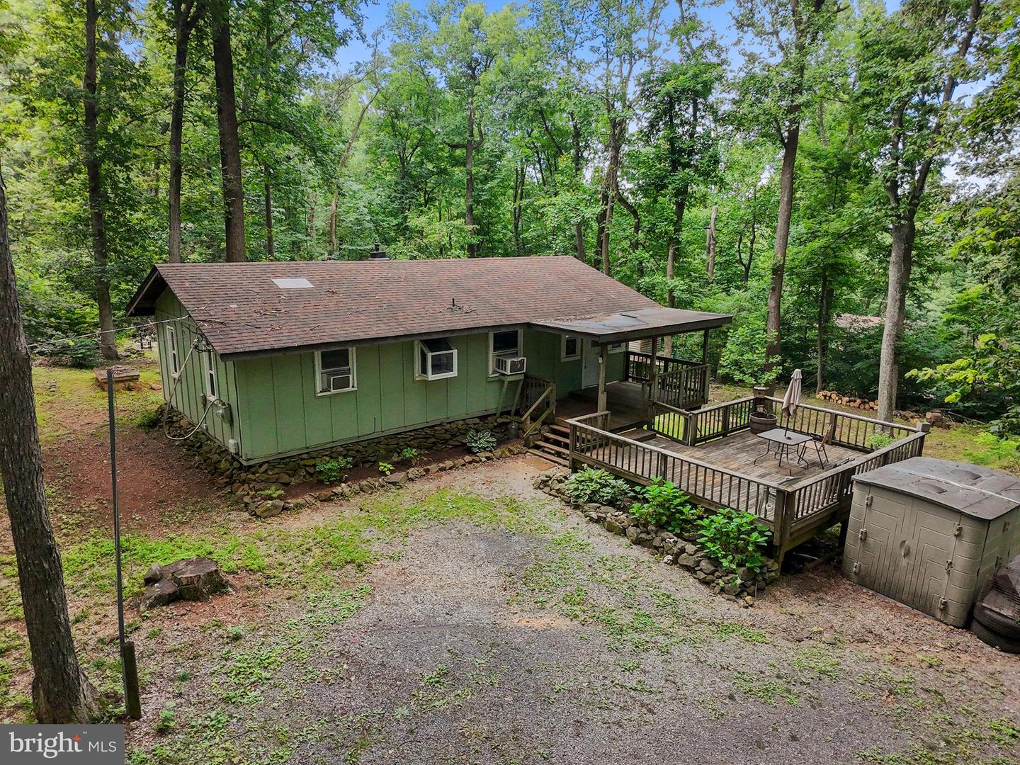 58 PARADISE LN, LINDEN, Virginia 22642, 2 Bedrooms Bedrooms, ,1 BathroomBathrooms,Residential,For sale,58 PARADISE LN,VAWR2011598 MLS # VAWR2011598