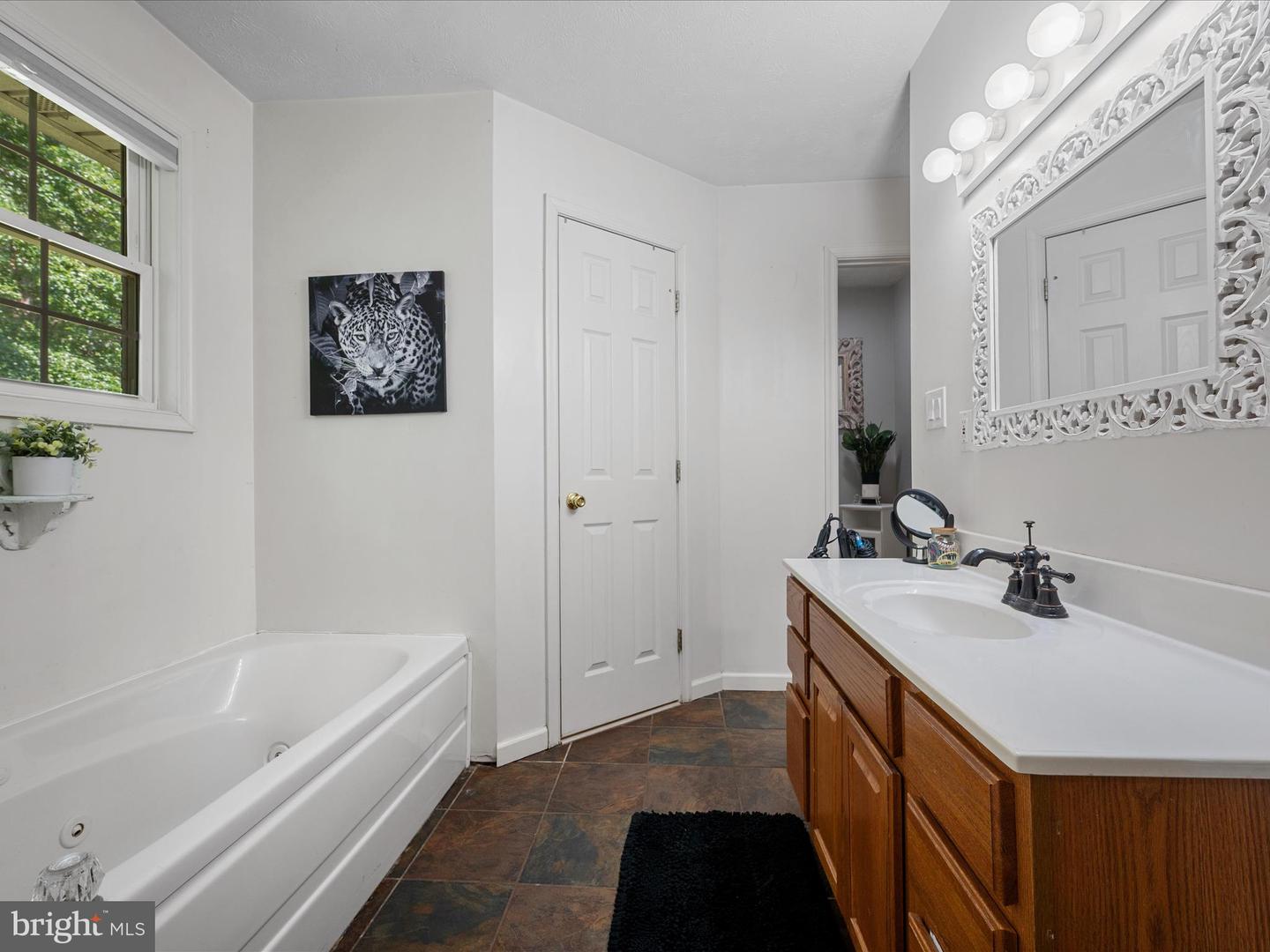 311 AKERN LN, CROSS JUNCTION, Virginia 22625, 3 Bedrooms Bedrooms, ,2 BathroomsBathrooms,Residential,For sale,311 AKERN LN,VAFV2035162 MLS # VAFV2035162