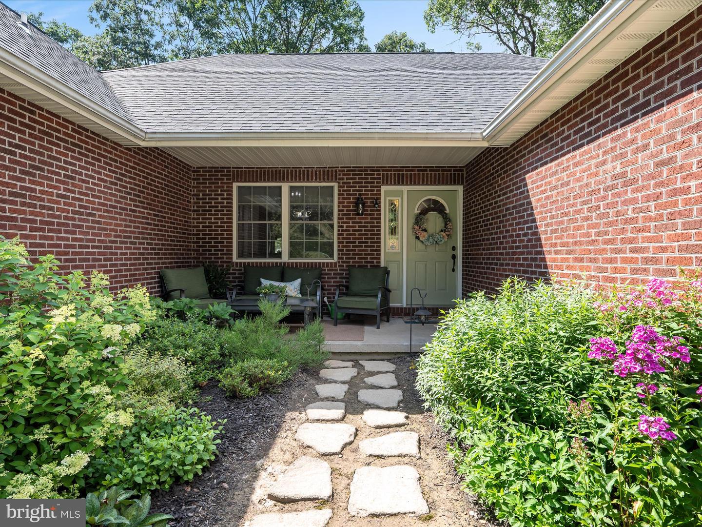 311 AKERN LN, CROSS JUNCTION, Virginia 22625, 3 Bedrooms Bedrooms, ,2 BathroomsBathrooms,Residential,For sale,311 AKERN LN,VAFV2035162 MLS # VAFV2035162