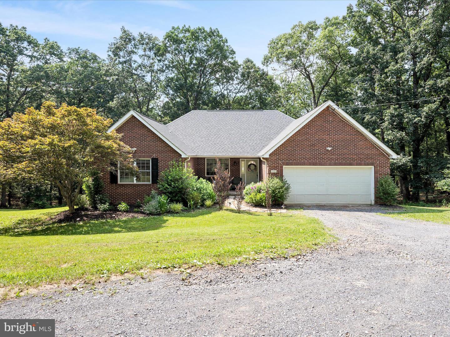 311 AKERN LN, CROSS JUNCTION, Virginia 22625, 3 Bedrooms Bedrooms, ,2 BathroomsBathrooms,Residential,For sale,311 AKERN LN,VAFV2035162 MLS # VAFV2035162